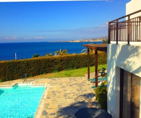 Aura Holiday Villas