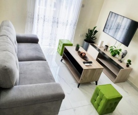 2 Bedroom Cozy Apartment near Tourist Area, 200m from sea