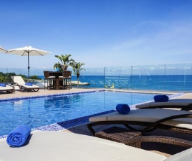 Beach Front Aqua Marina