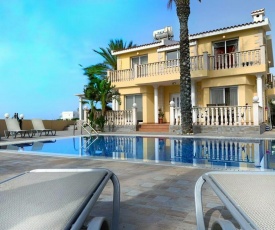 Beach Villa Roula 4 Bedroom in Ayia Napa