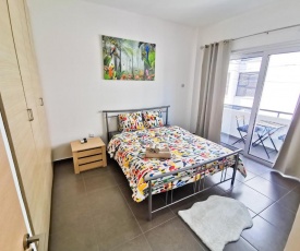 Beachy Keen City Apartment