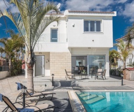 Beautiful 5 Star Holiday Villa in a Prime Location in Sotira, Book Early to Secure Your Dates, Sotira Villa 1298
