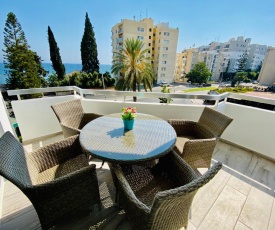 Breeze sea view apartment