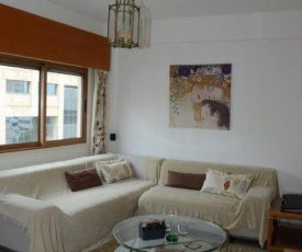 Bright City Apartment