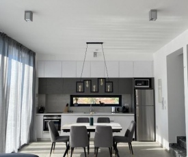 Carina Luxury Villa DPS02