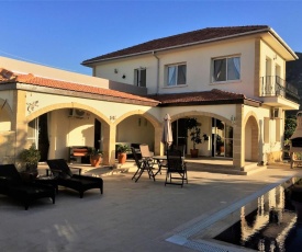 Casa Santos Kyrenia