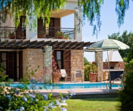 3 bedroom Villa Anarita with private pool, Aphrodite Hills Resort